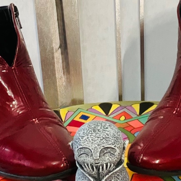 Ara Ankle Boots, Genuine Patent Leather, Size 9 - Picture 4 of 7